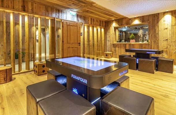 FUN4FOUR GAME TABLE GALLERY